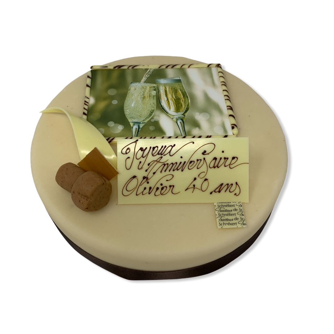 Gateau Anniversaire Deco Bouchon De Schnekert Gateau Anniversaire Deco Bouchon De Schnekert