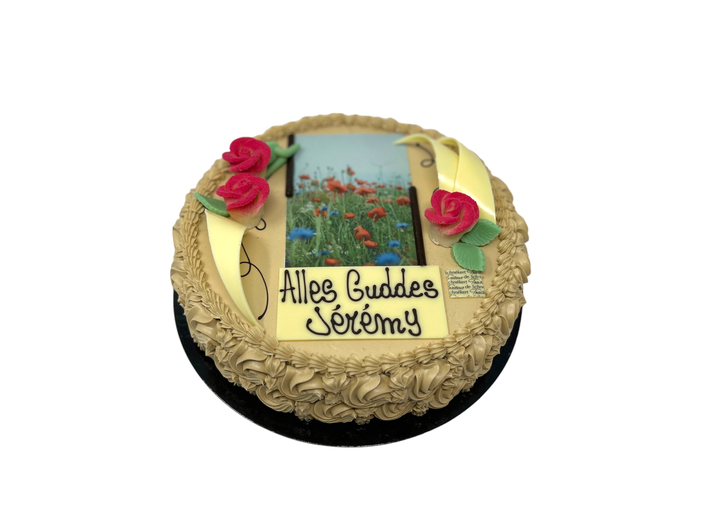 Gateau Creme Au Beurre Anniversaire Deco Classique De Schnekert